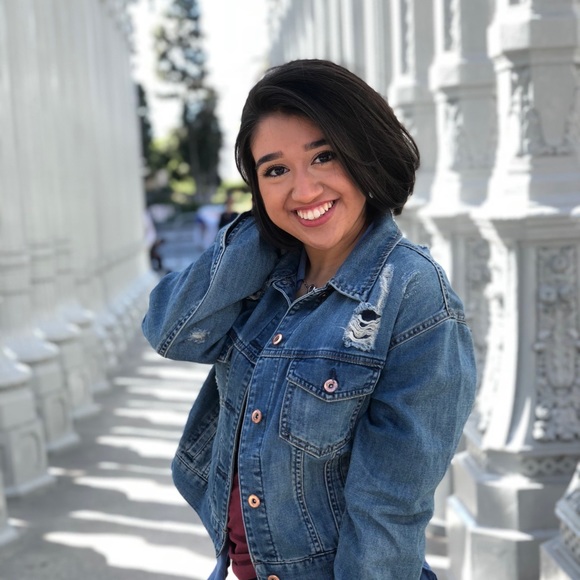 Meet your Posher, Sarah - Picture 1 of 1